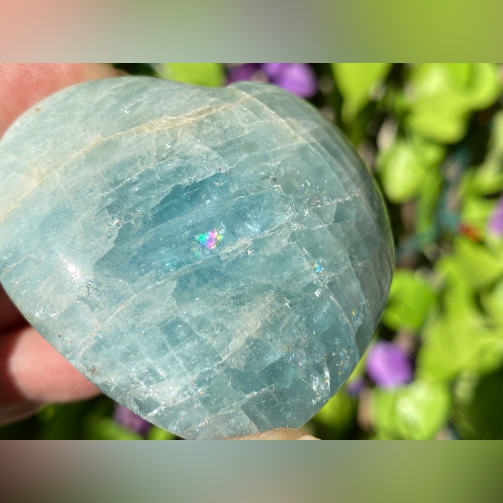 Blue Celestite Heart - Picture 14 of 15